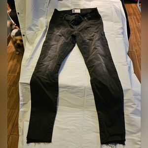 NWOT GAP MATERNITY Black Jeans.  Favorite JEGGINGS.  Size 29/8L